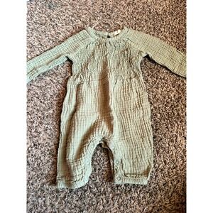 Grayson Collective 0-3M Green Cotton Gauze Long Sleeve Button Romper One-Piece
